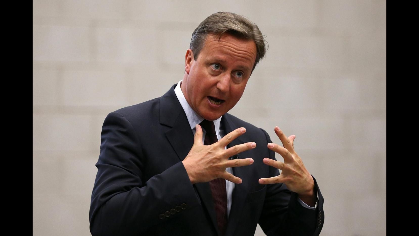 Immigrazione, Cameron: Accoglieremo fino a 20mila rifugiati siriani