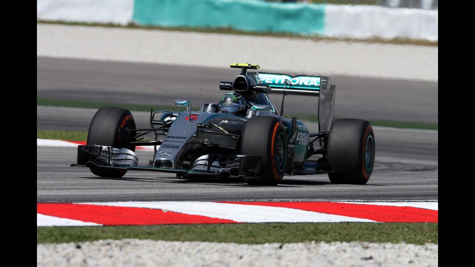 F1, Gp Spagna: Rosberg vola in terze libere, Vettel secondo. Alle 14.00 è caccia alla pole