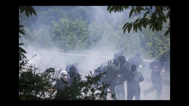 Tav, lanciarono petardi contro il cantiere di Chiomonte: otto persone fermate