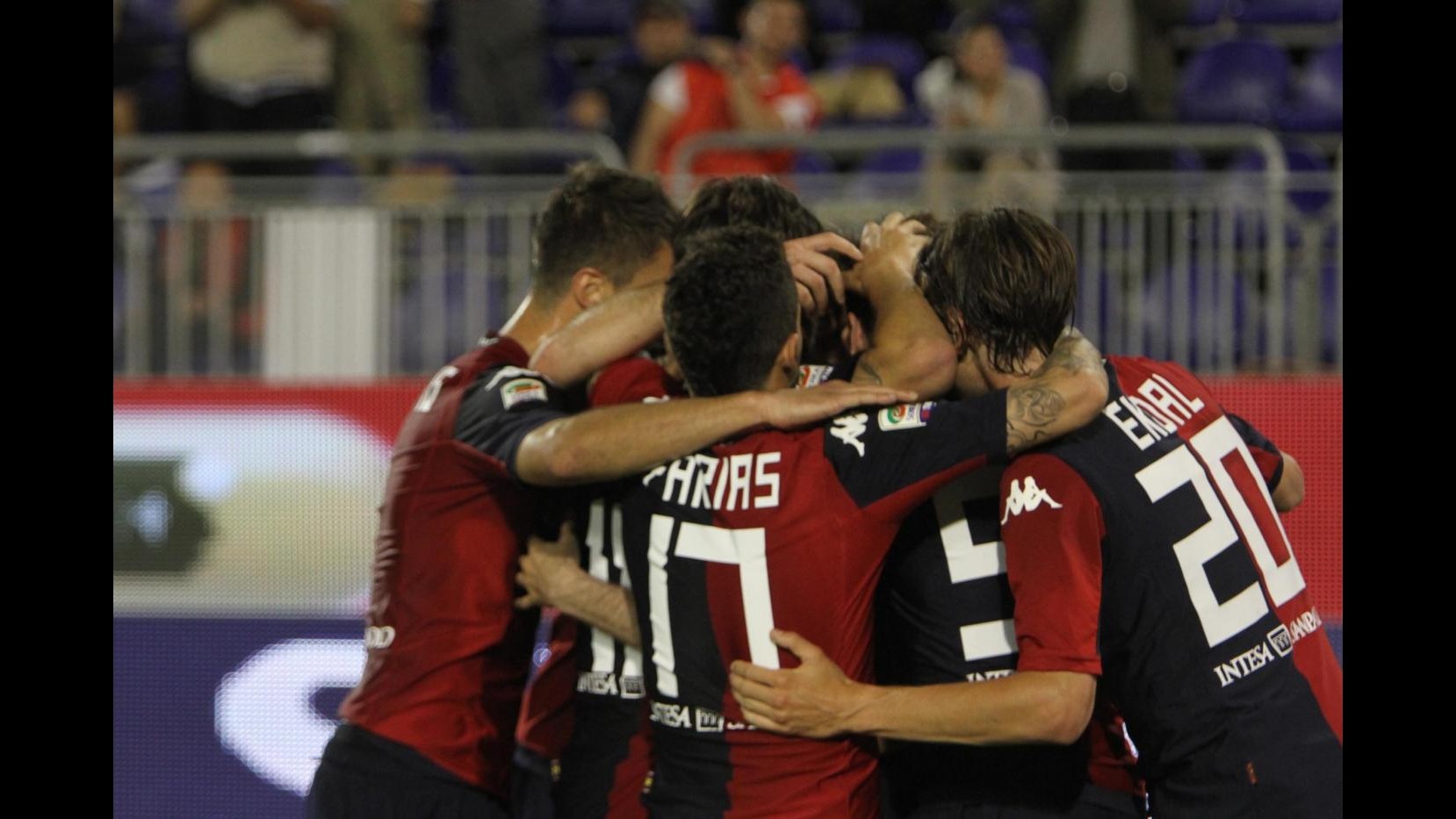 Serie A, Cagliari ancora vivo: sardi calano poker al Parma e sperano ancora