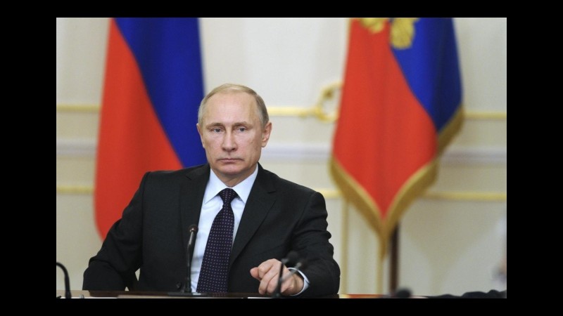 Terrorismo, la proposta di Vladimir Putin: Creare una coalizione internazionale