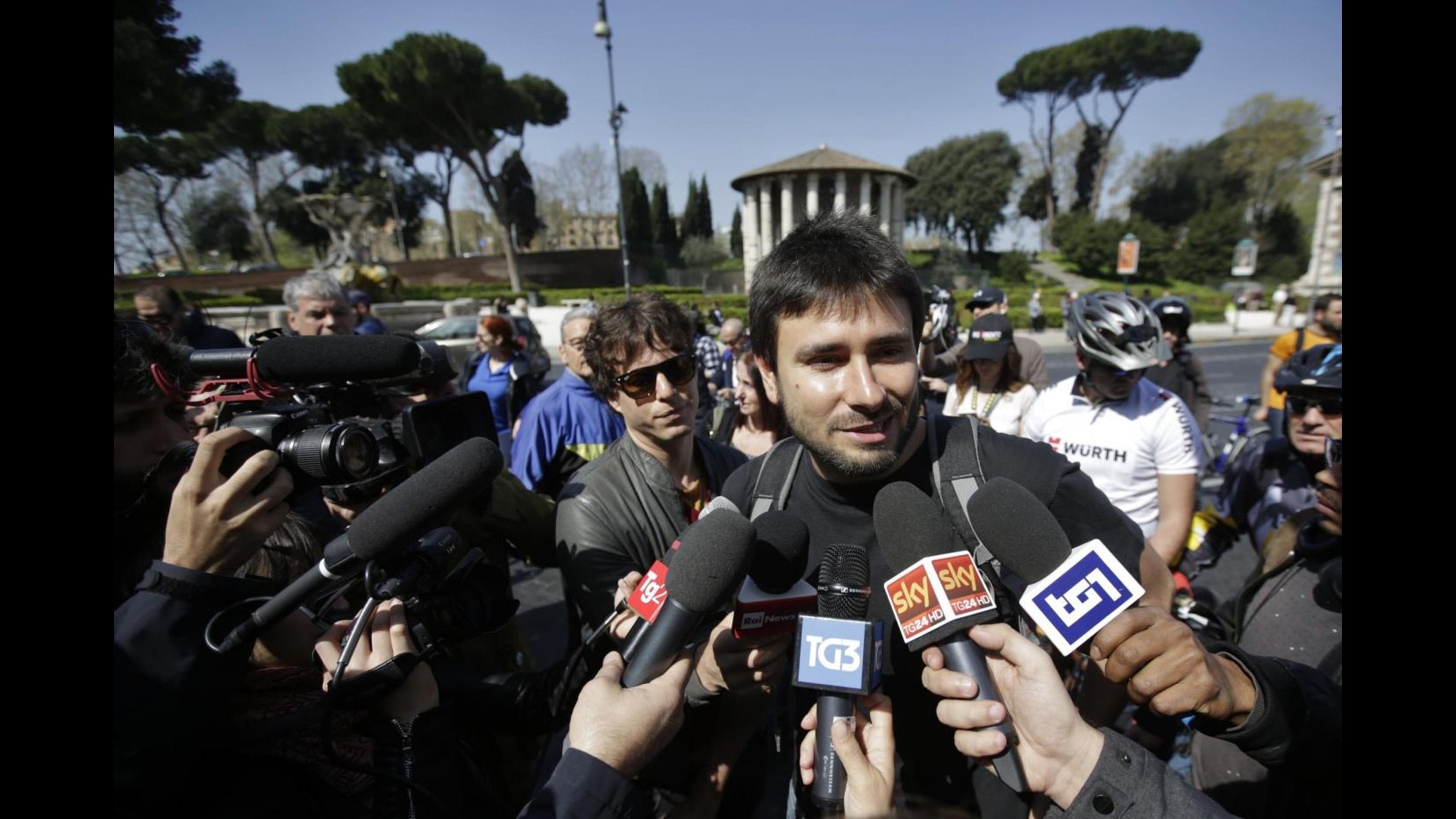 Di Battista: Lettera con proiettile a parlamentari M5S