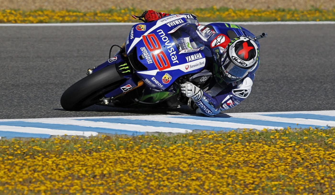 MotoGp, Spagna: pole Lorenzo davanti a Marquez, Rossi quinto