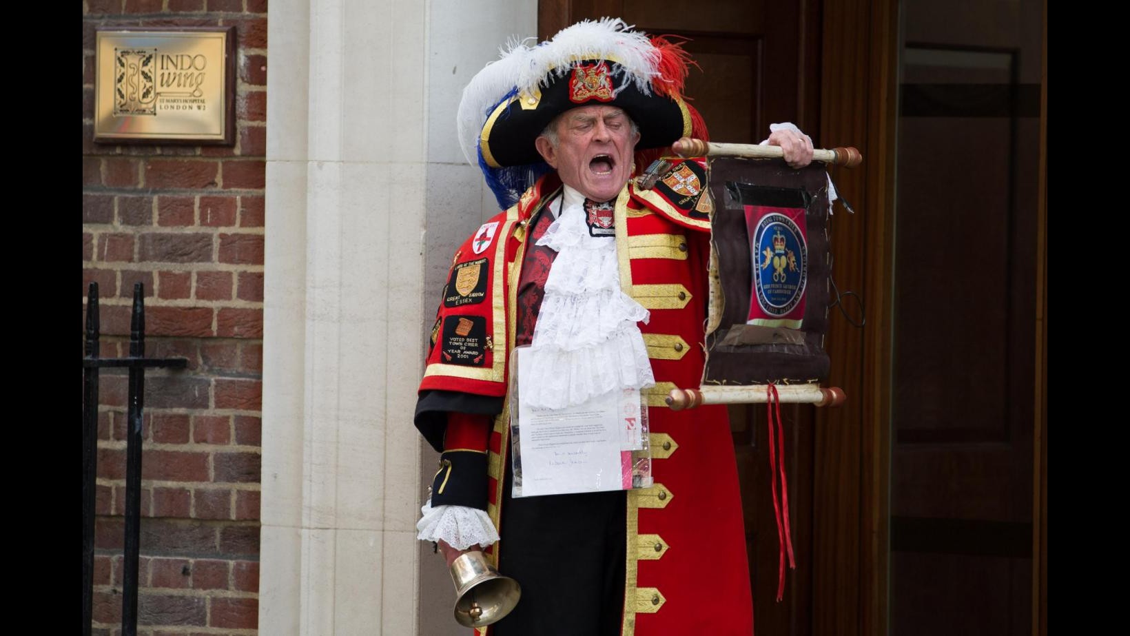 Il secondo royal baby è nato. È una bimba, Regno in festa