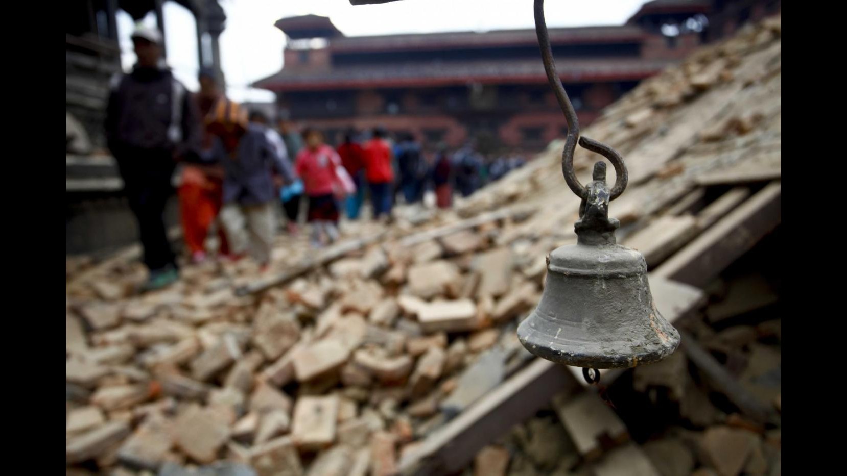 Nepal, aumenta rischio epidemie: abitanti iniziano a rientrare a casa