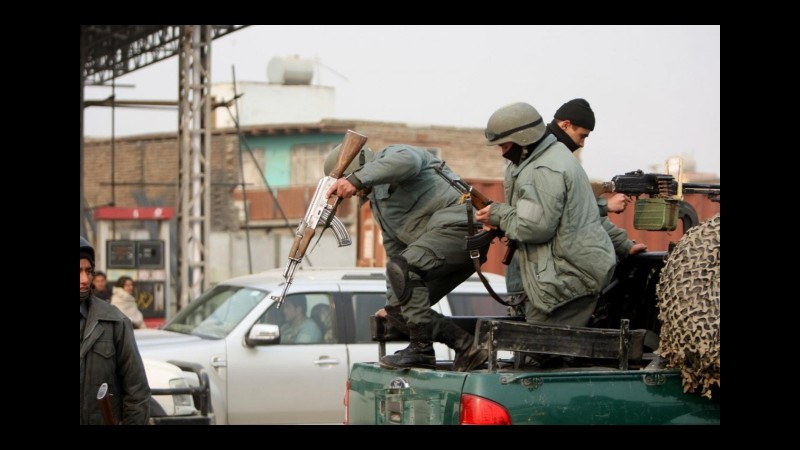Iraq, rapiti da uomini armati diciotto lavoratori turchi nella città di Baghdad