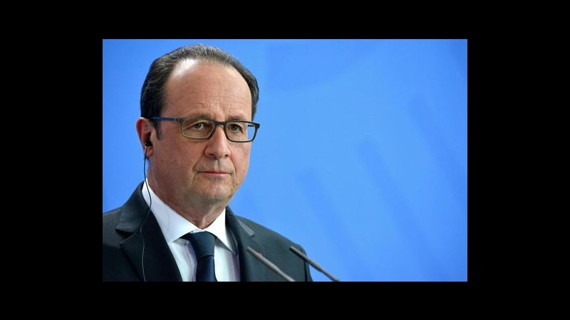 Hollande: Incendio di Parigi è un dramma su cui faremo luce