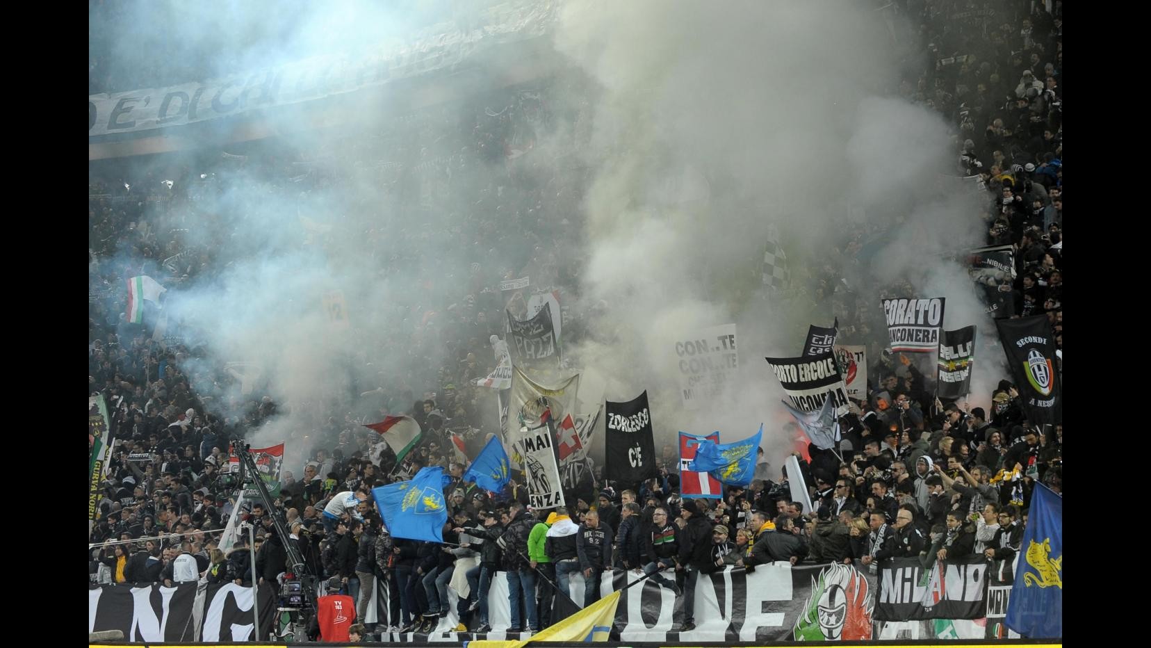 Violenze derby, divieto di trasferta a Genova per tifosi Juve. Misure anche contro Toro