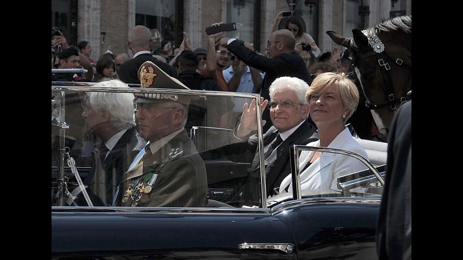 2 giugno, Pinotti: Straordinario messaggio di solidarietà e coraggio