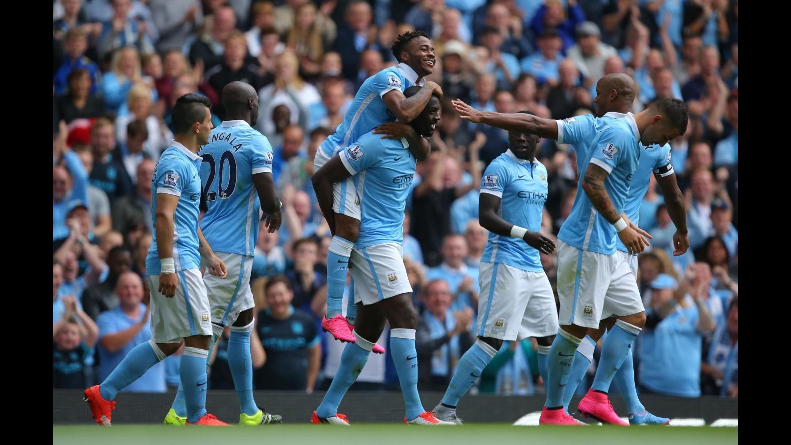 Premier League: Chelsea e Liverpool ko in casa, vola il City
