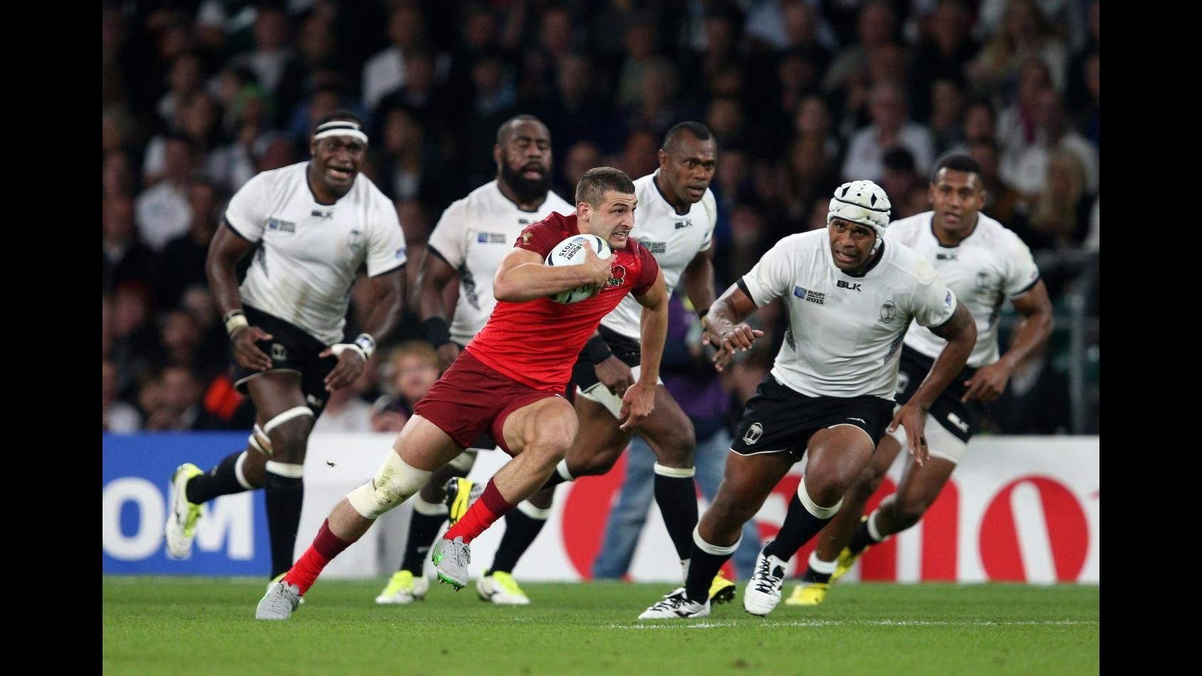 Rugby, Mondiali: Inghilterra-Fiji 35-11 in match inaugurale