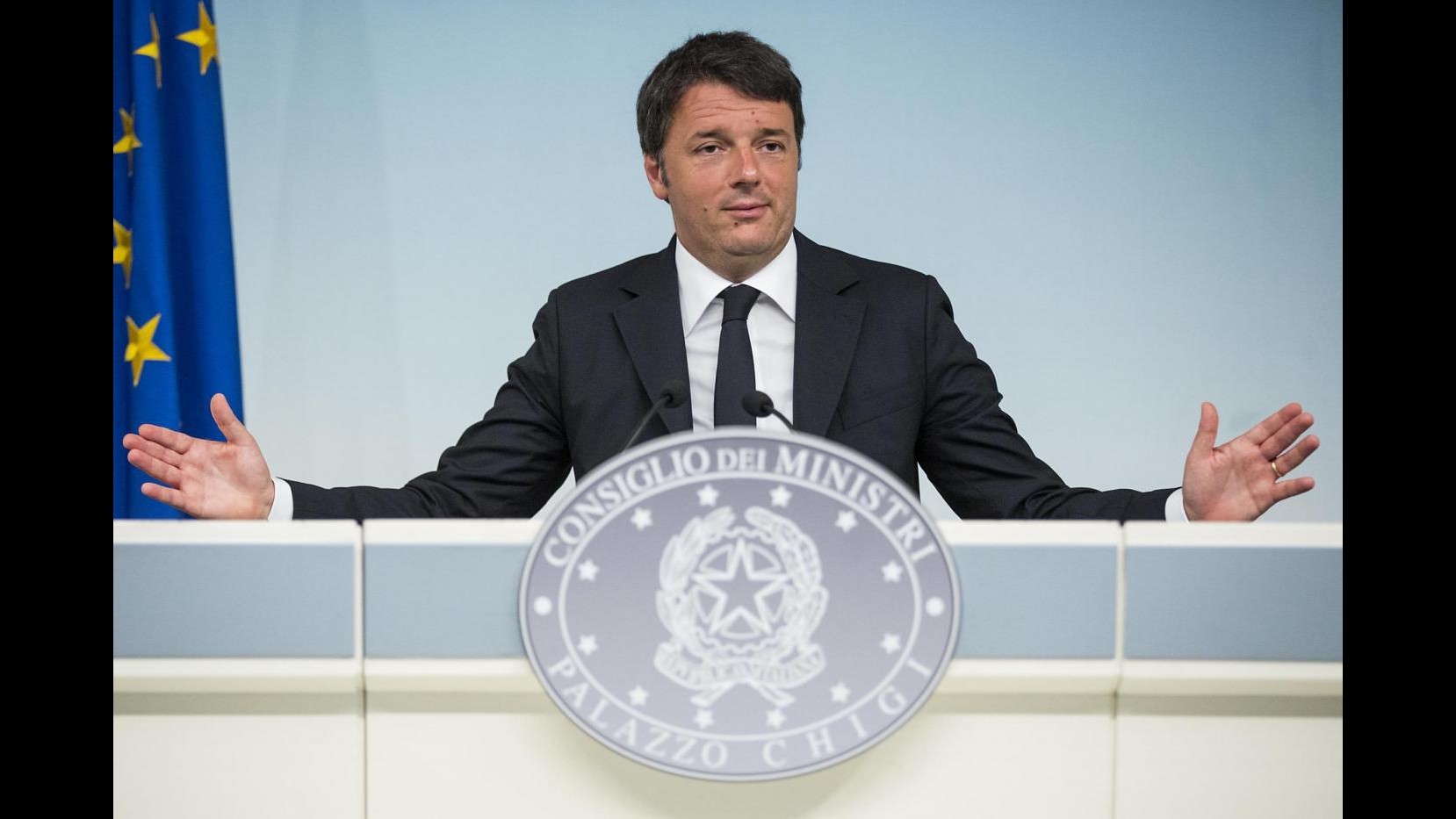 Renzi: Molti indicatori dicono che l’Italia è ripartita, crescita più alta a 0,9%