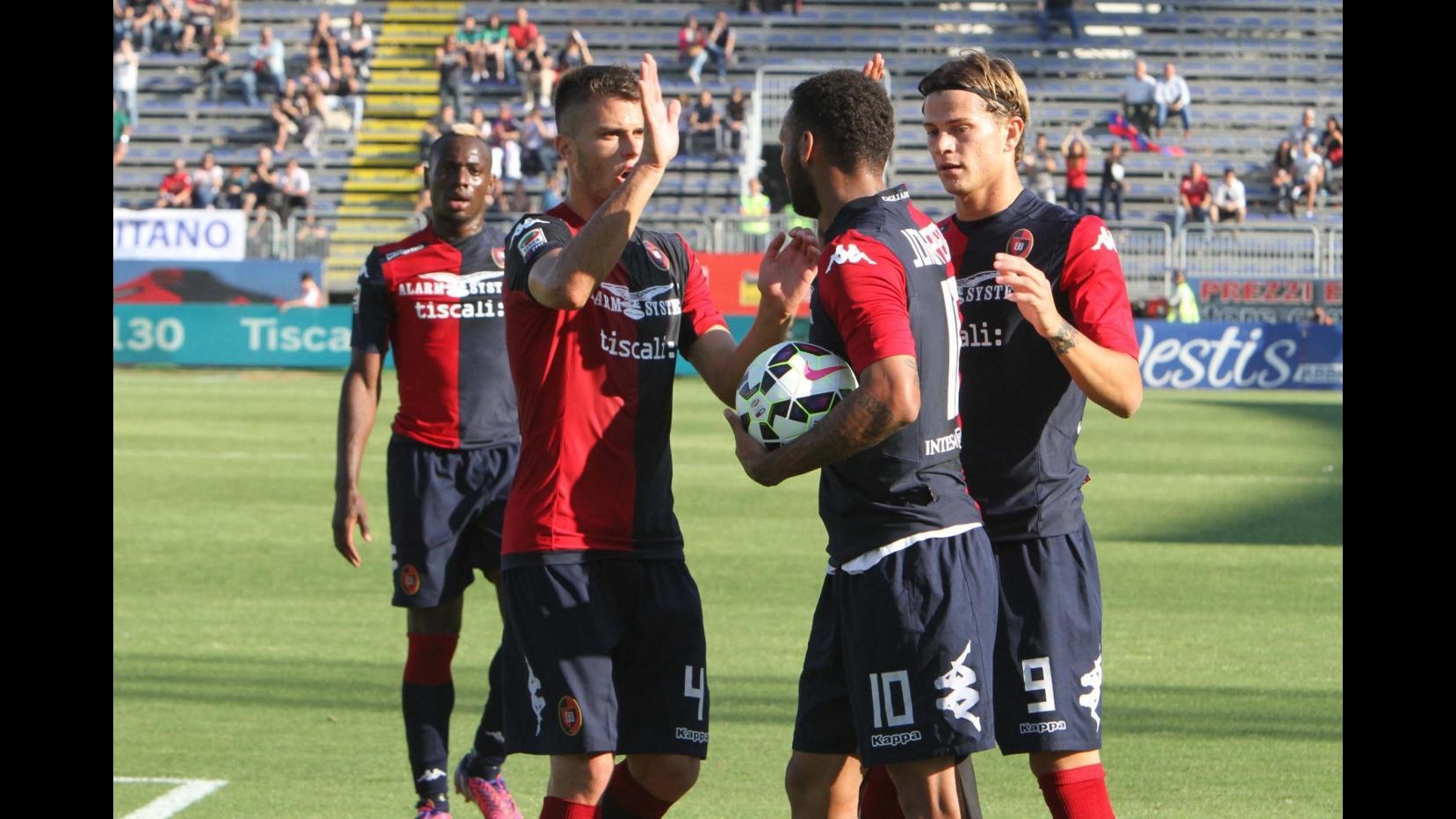 Serie A, Cagliari saluta con una vittoria: Udinese ko 4-3 al Sant’Elia