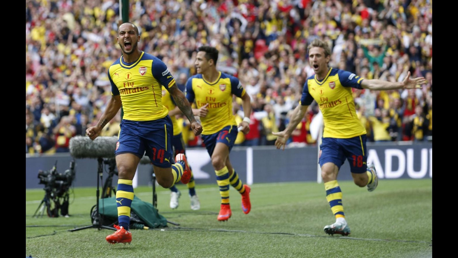 Calcio, Arsenal vince Fa Cup: Aston Villa travolto 4-0