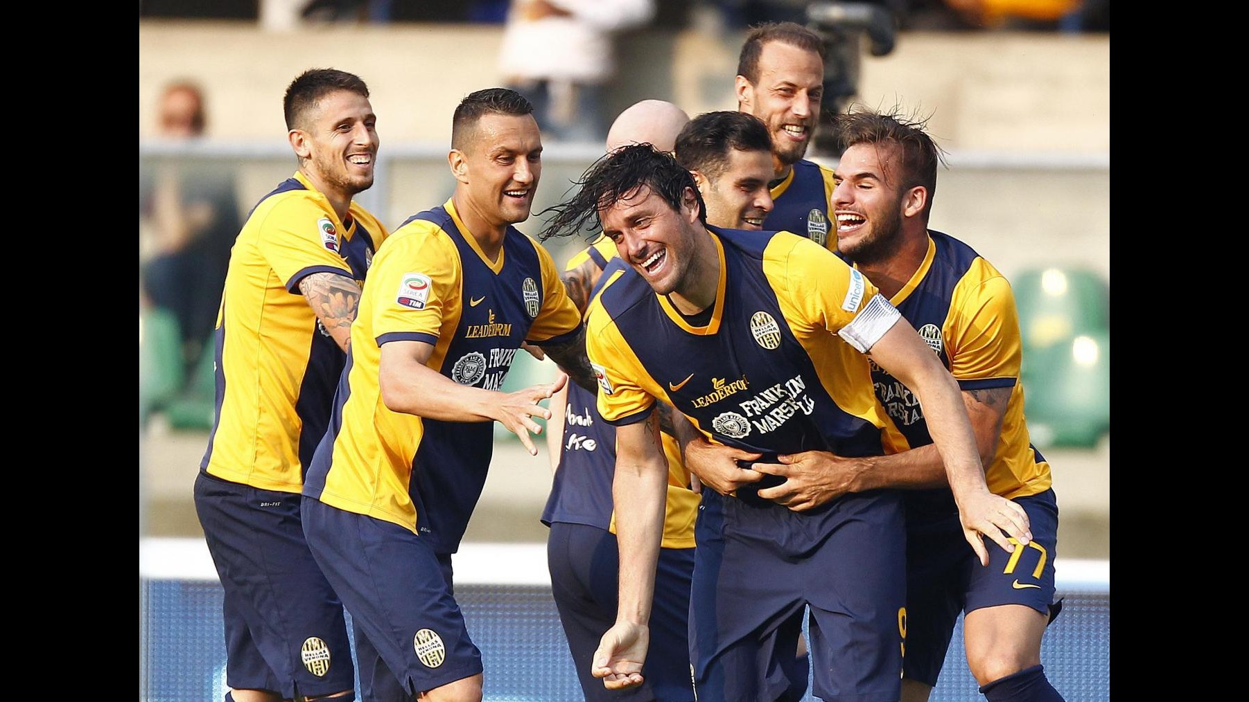 Serie A, Verona agguanta Juve sul 2-2 al 92′: Toni vince sfida con Tevez