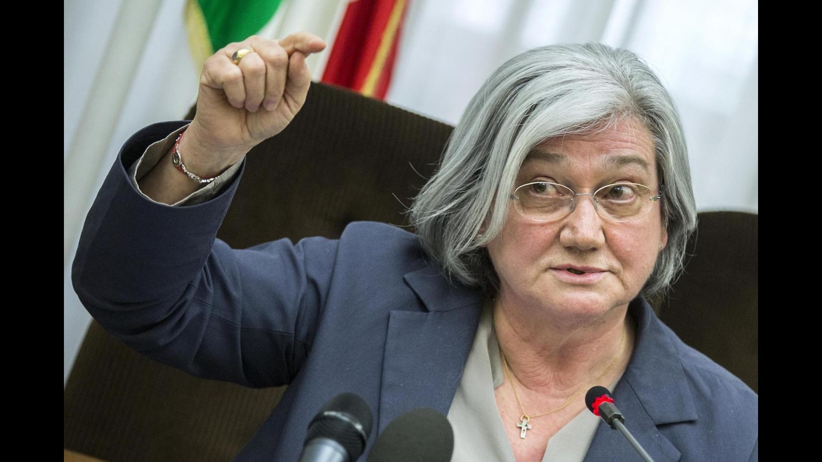 Regionali, prova di forza tra Bindi, gli ‘impresentabili’ e il Pd