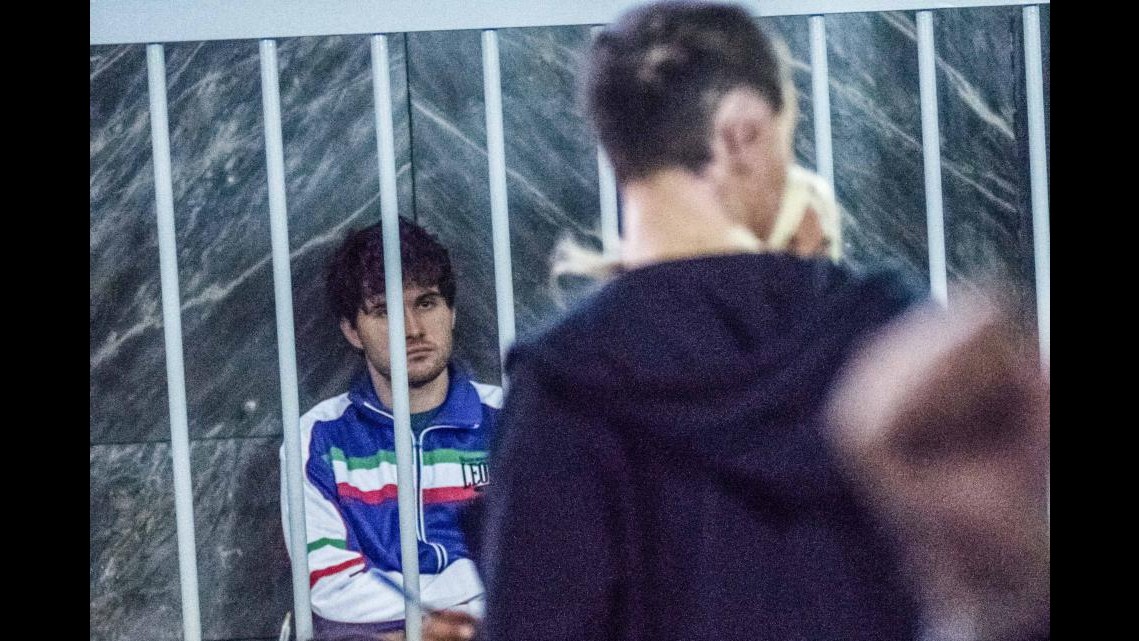 Acido, Magnani minacciato dagli altri detenuti, chiamato “infame”