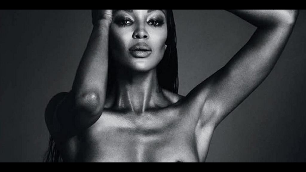 Naomi “cinguetta” in topless dopo la censura di Instagram