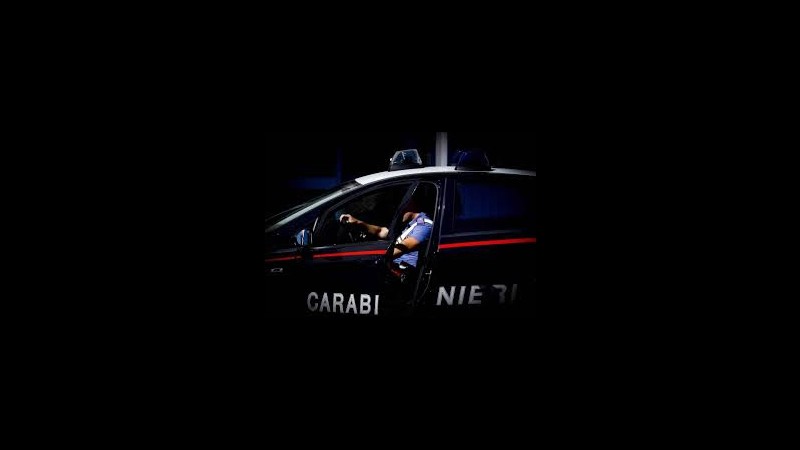 Verona, litiga in bar con sordomuto e torna con una pistola: arrestato