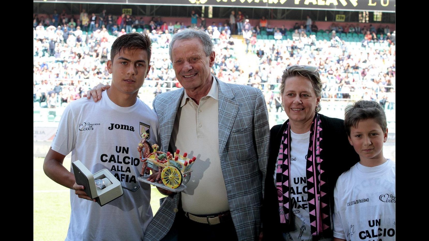 Serie A, Dybala saluta Palermo: Alla Juve per vincere, mi piacerebbe giocare con Tevez