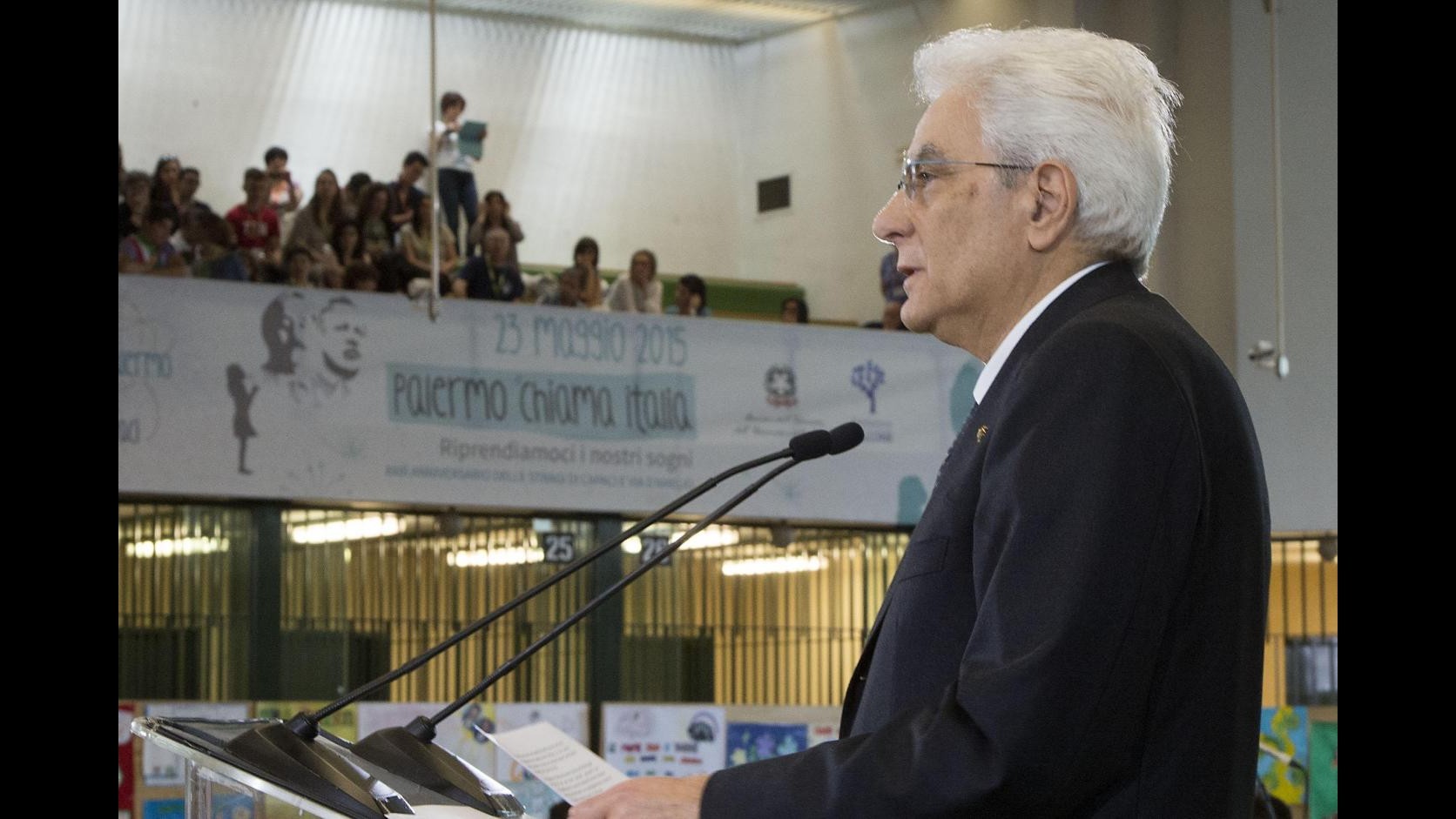 Calcioscommesse, Mattarella: Partite truccate una vergogna, inaccettabile