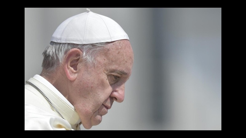Vaticano, Papa: Durante la malattia l’esistenza umana entra in crisi