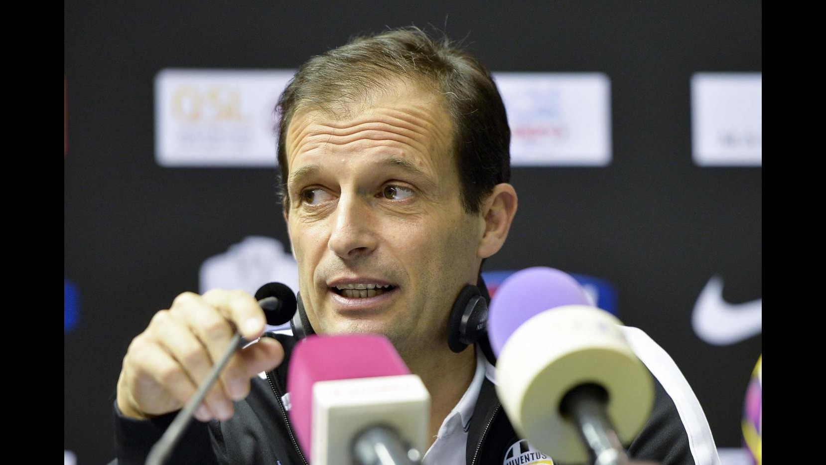 Juve, Allegri: Contro Barça al top e senza timore. Buffon merita Pallone d’Oro