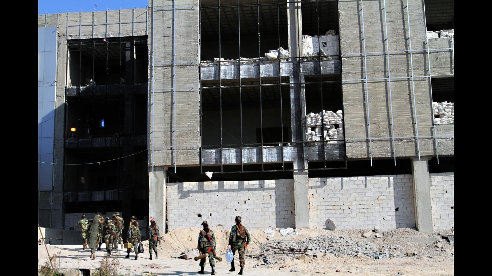 Isis continua avanzata in provincia Homs, controlla anche impianto gas
