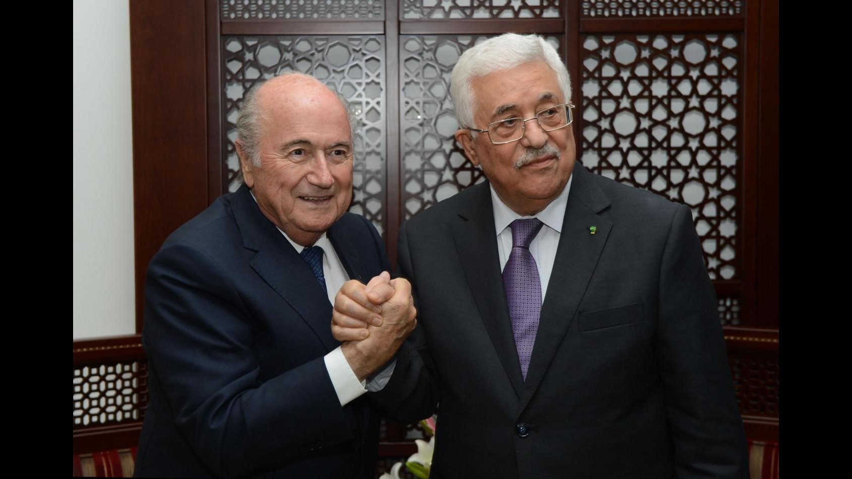 Palestinesi: Israele fuori dalla Fifa. Blatter a Ramallah per mediare