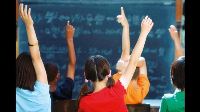 Ritorno a scuola per 9 milioni, Renzi: Migliaia di precari hanno lavoro stabile