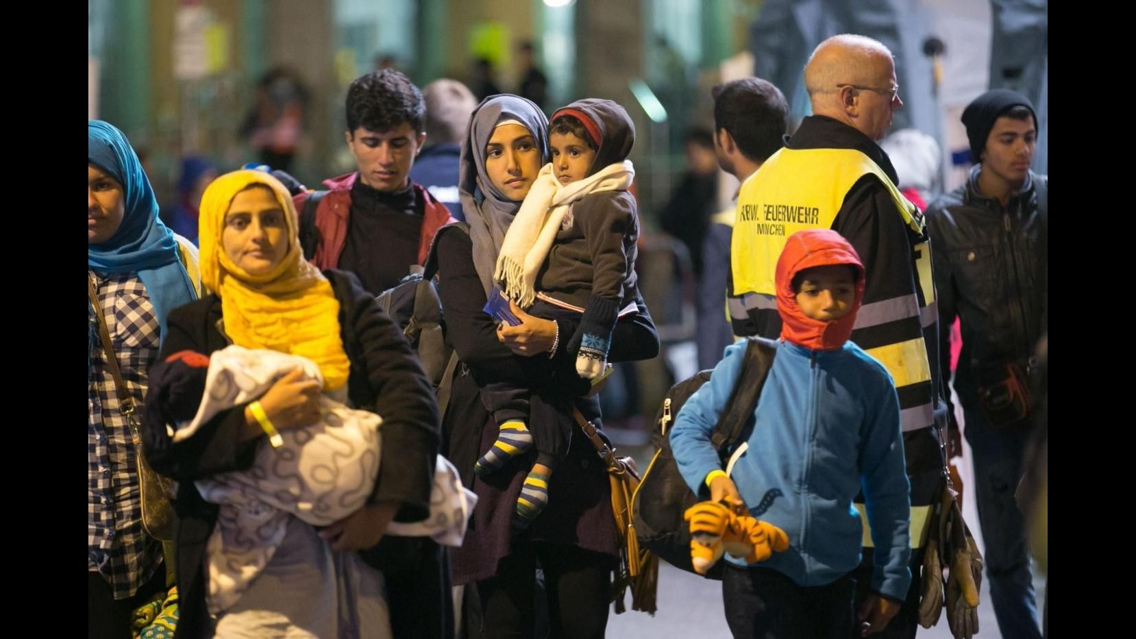 Immigrazione, Germania ferma traffico treni dall’Austria