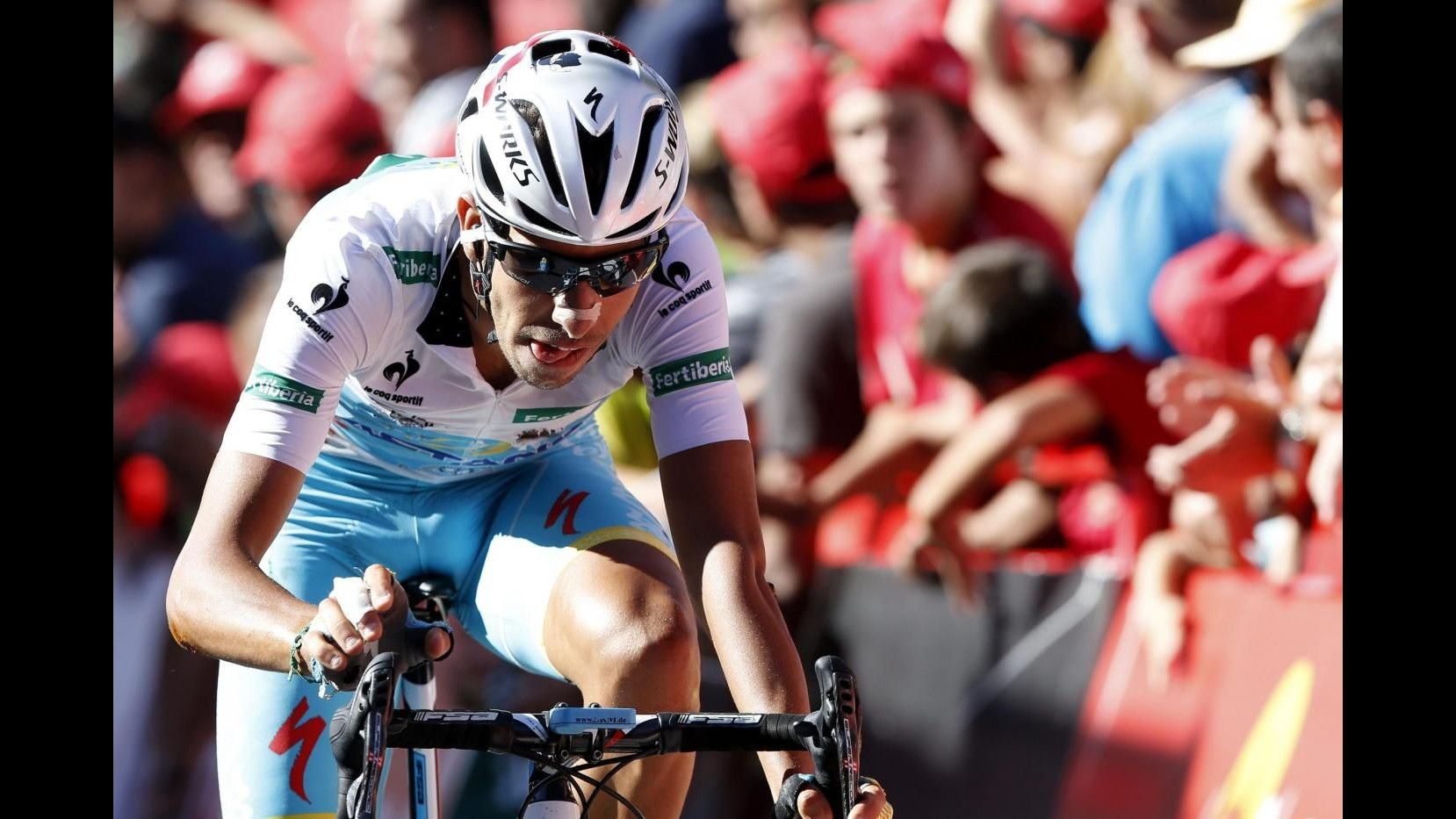 Vuelta: Aru si riprende maglia e ipoteca il trionfo, tappa a Plaza