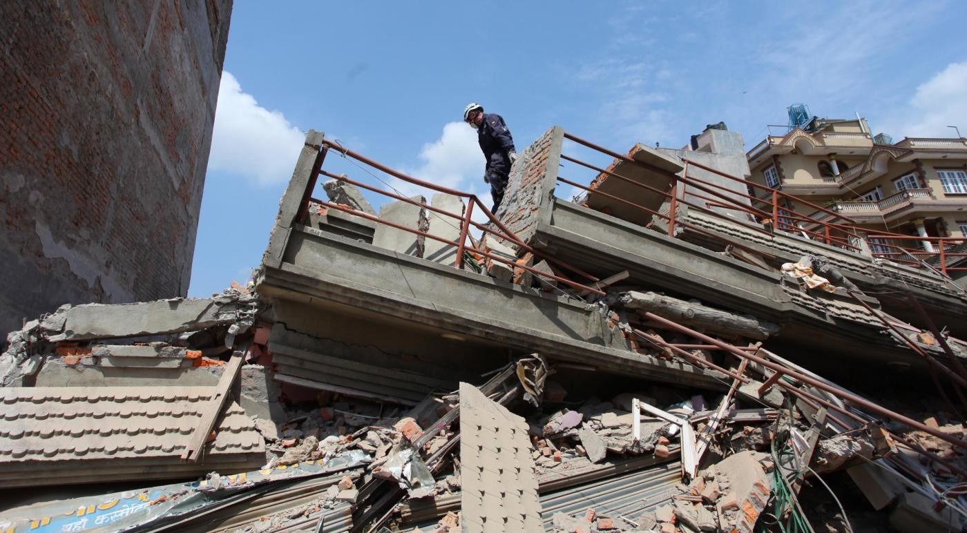 Sisma Nepal, scossa magnitudo 5.7: 15mila rupie a chi ha perso casa