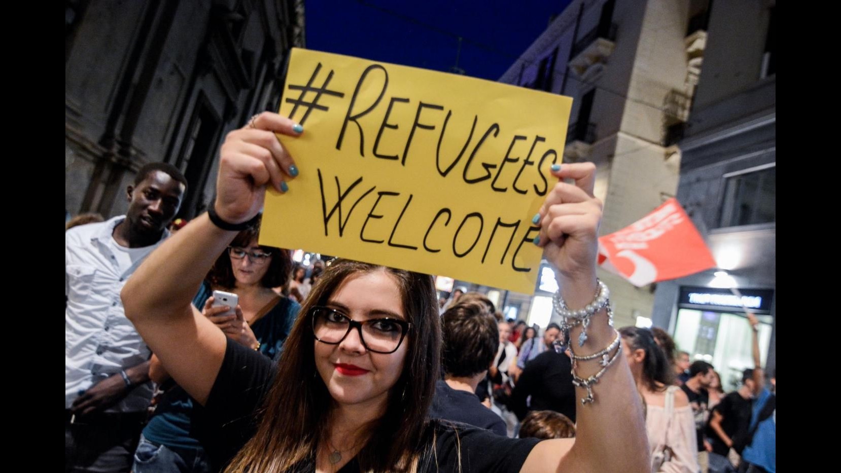 Marcia degli scalzi con i migranti: stasera anticipa Palermo, domani in 60 città
