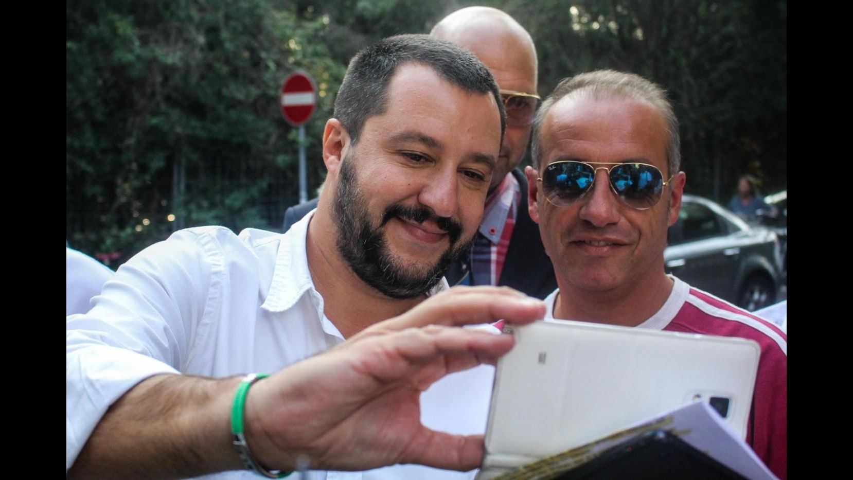 Immigrazione, Salvini: Orban-Merkel? Scelgo il buonsenso, no a bivaccanti