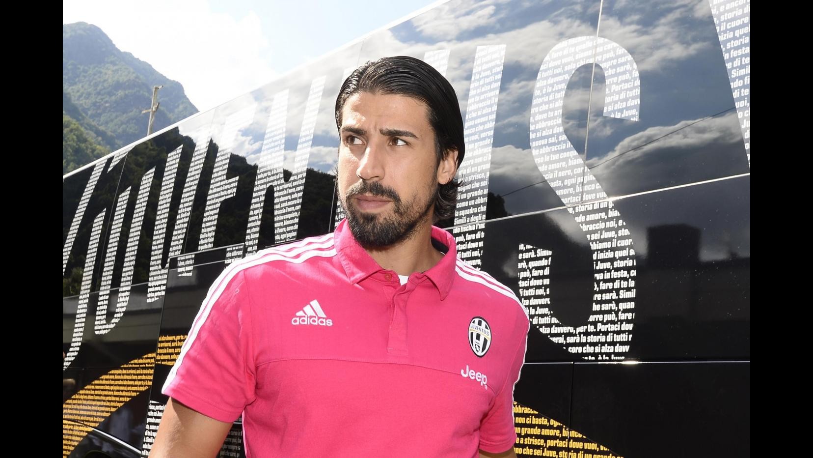 Juve, Khedira torna ad allenarsi in gruppo: Pronto a dare una mano