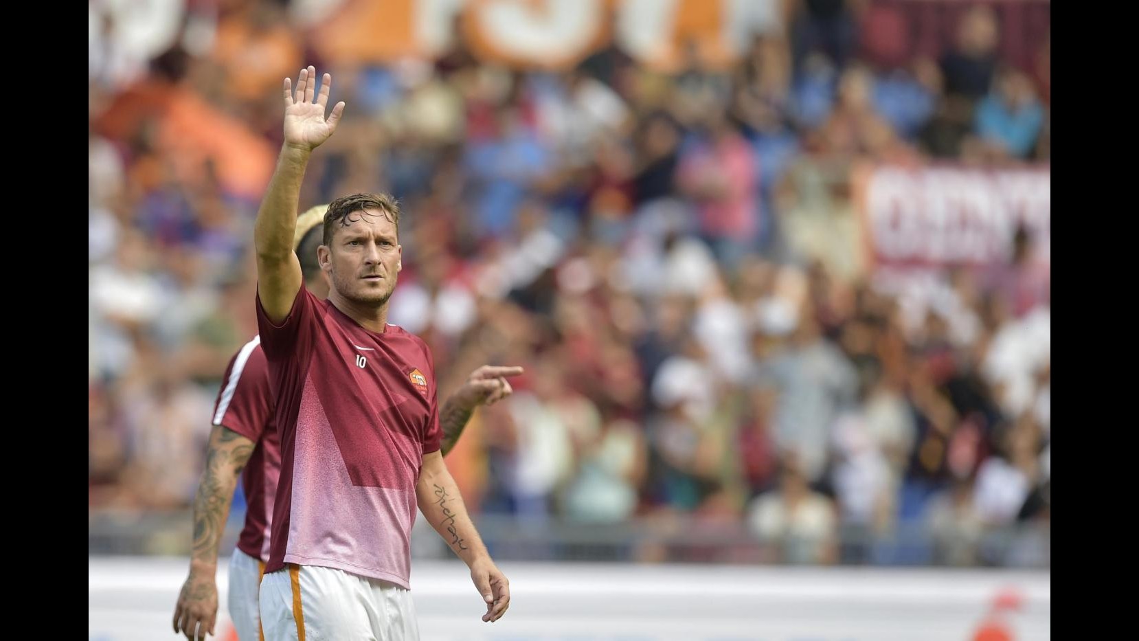 Compleanno amaro per Totti, confermata lesione muscolare coscia. Stop un mese