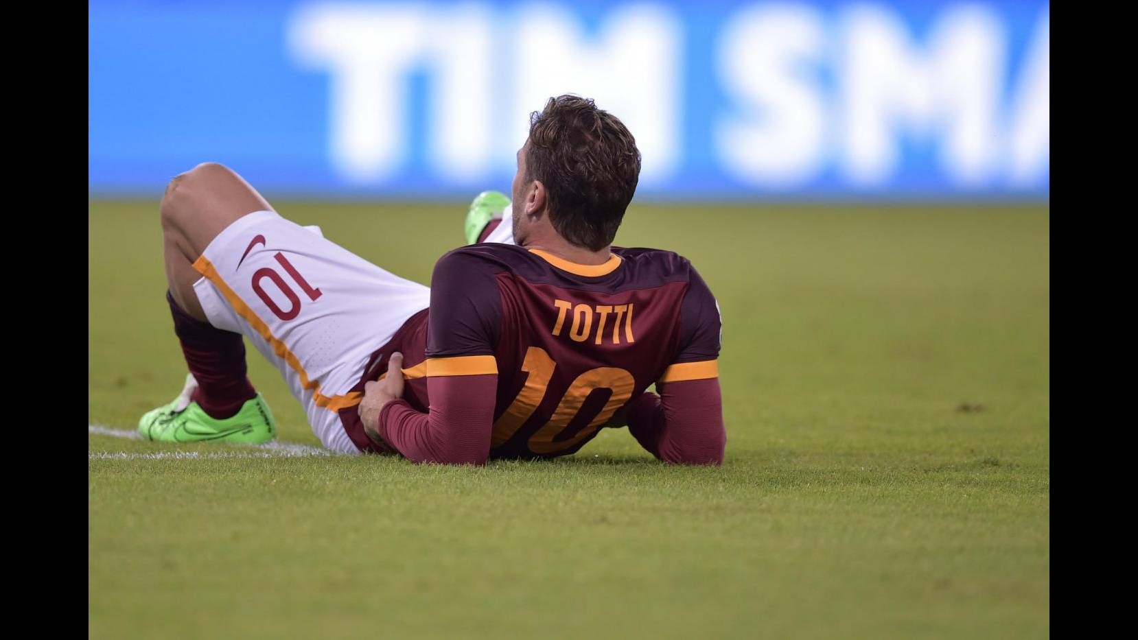 Serie A, furia Roma: Carpi travolto 5-1. Si fa male Totti