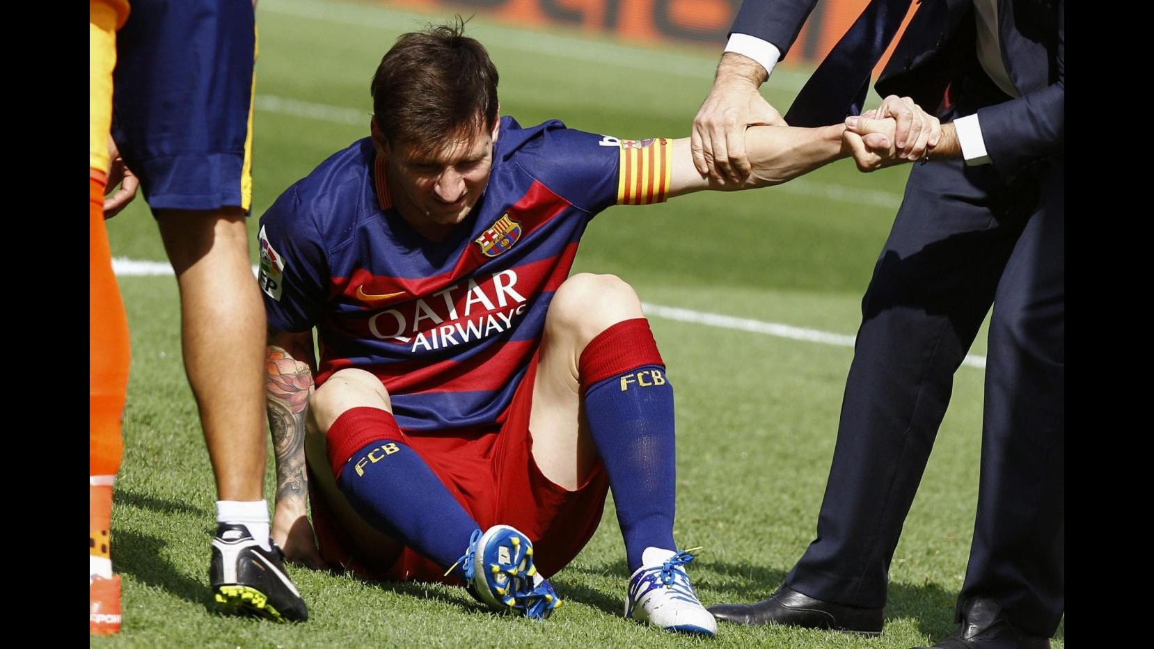 Liga, riscatto Barça: Las Palmas ko. Si fa male Messi, 2 mesi stop