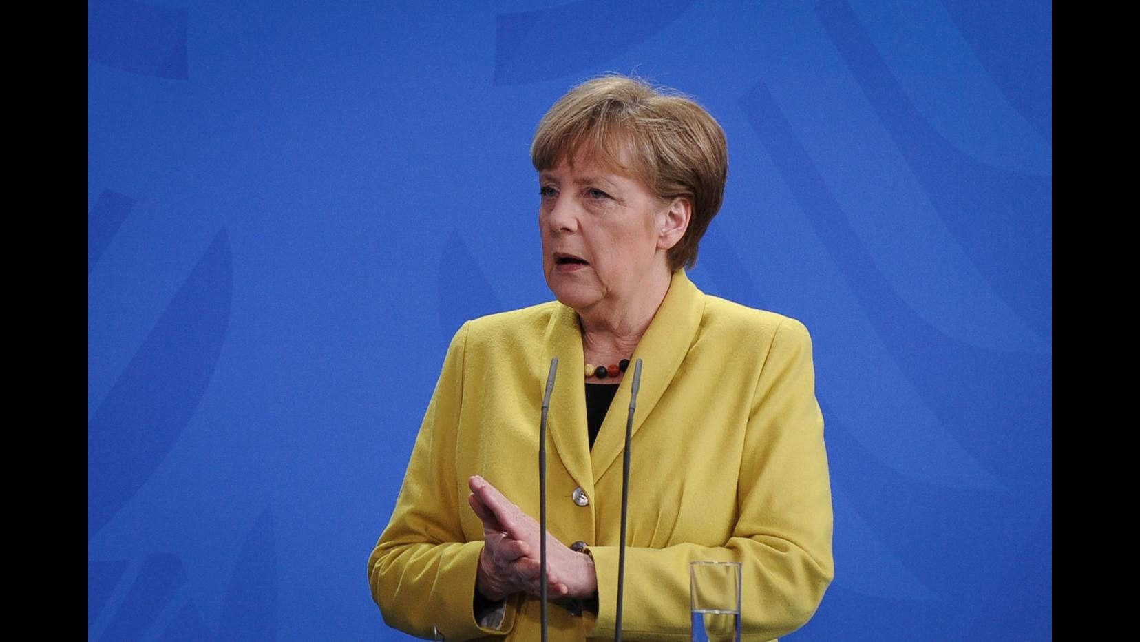 Germania, media: Computer di Merkel colpito da attacco hacker