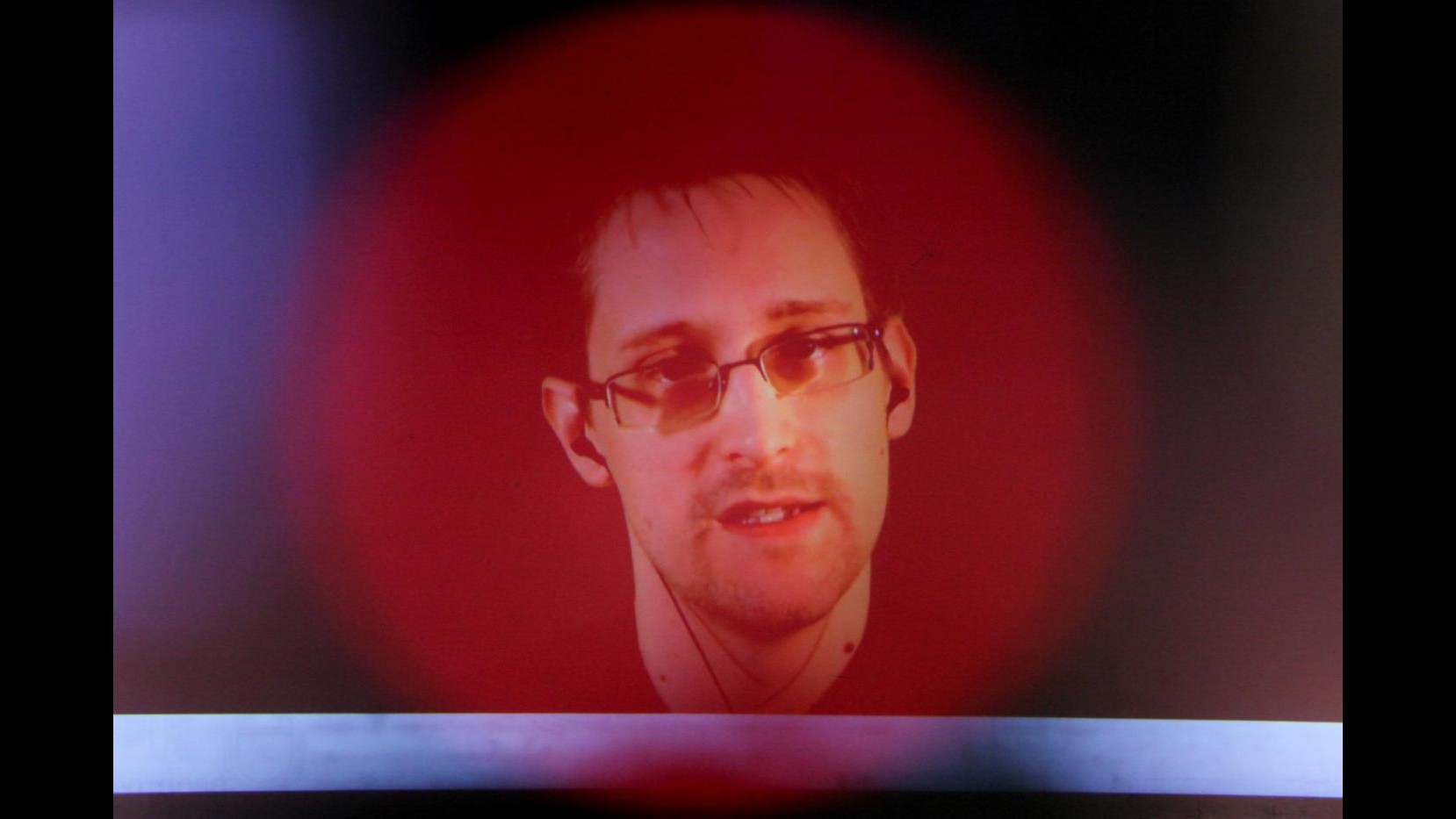 Russia e Cina accedono a documenti Snowden: ritirate spie Gb