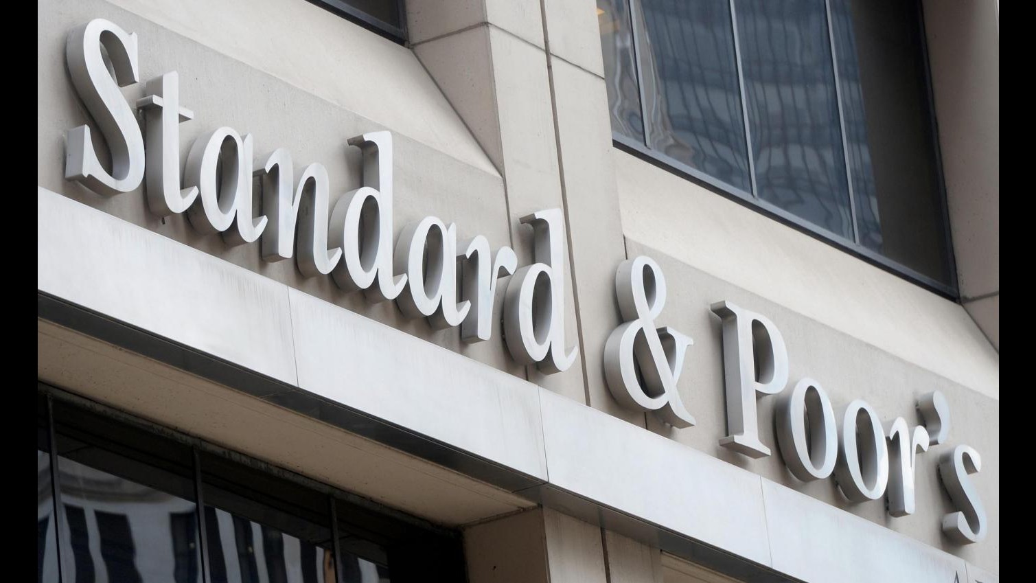 Regno Unito, S&P gira outlook a ‘negativo’: Rischi da ‘Brexit’