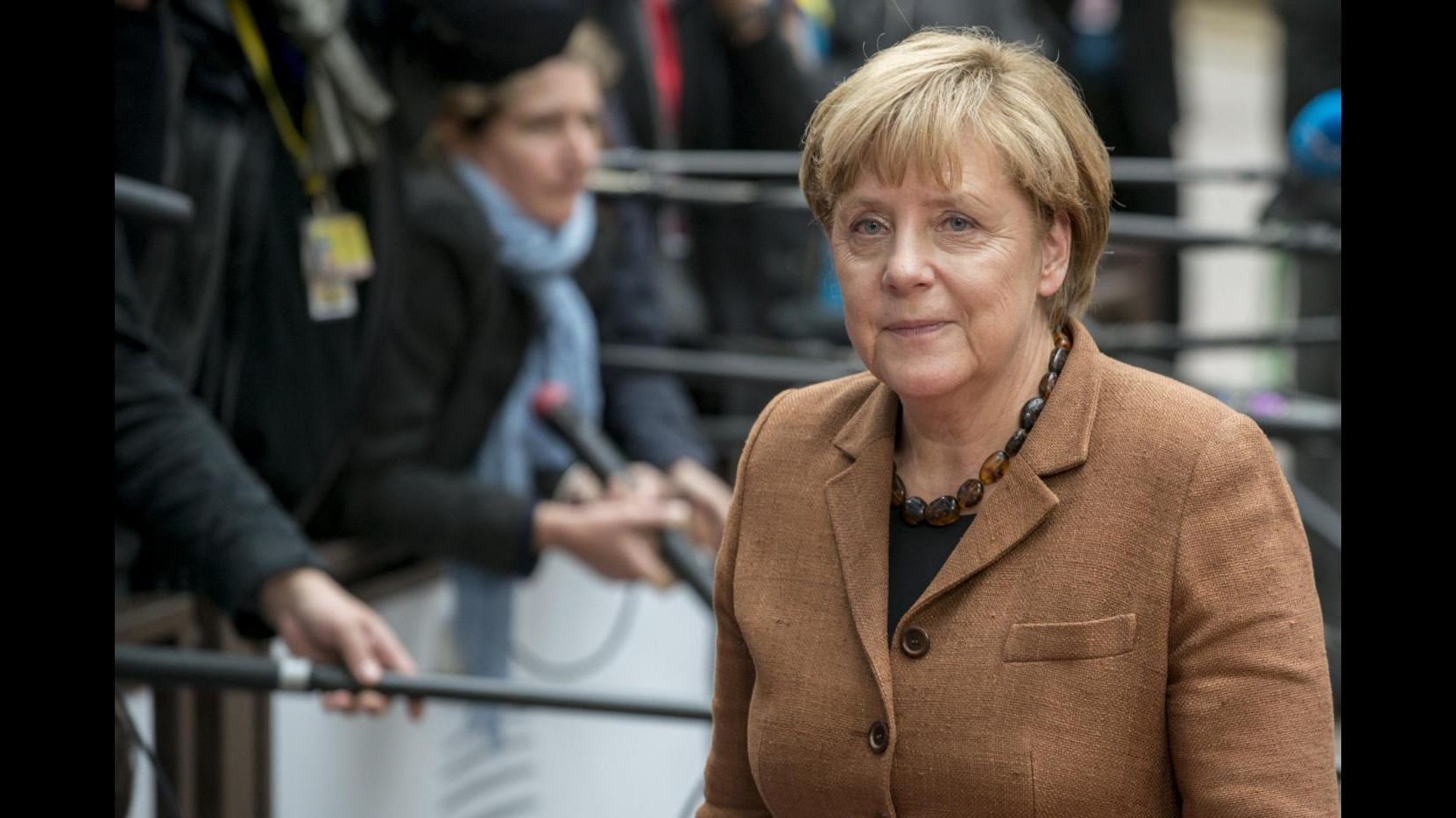 Migranti, Merkel: Fatto passo avanti al vertice, ma traguardo lontano