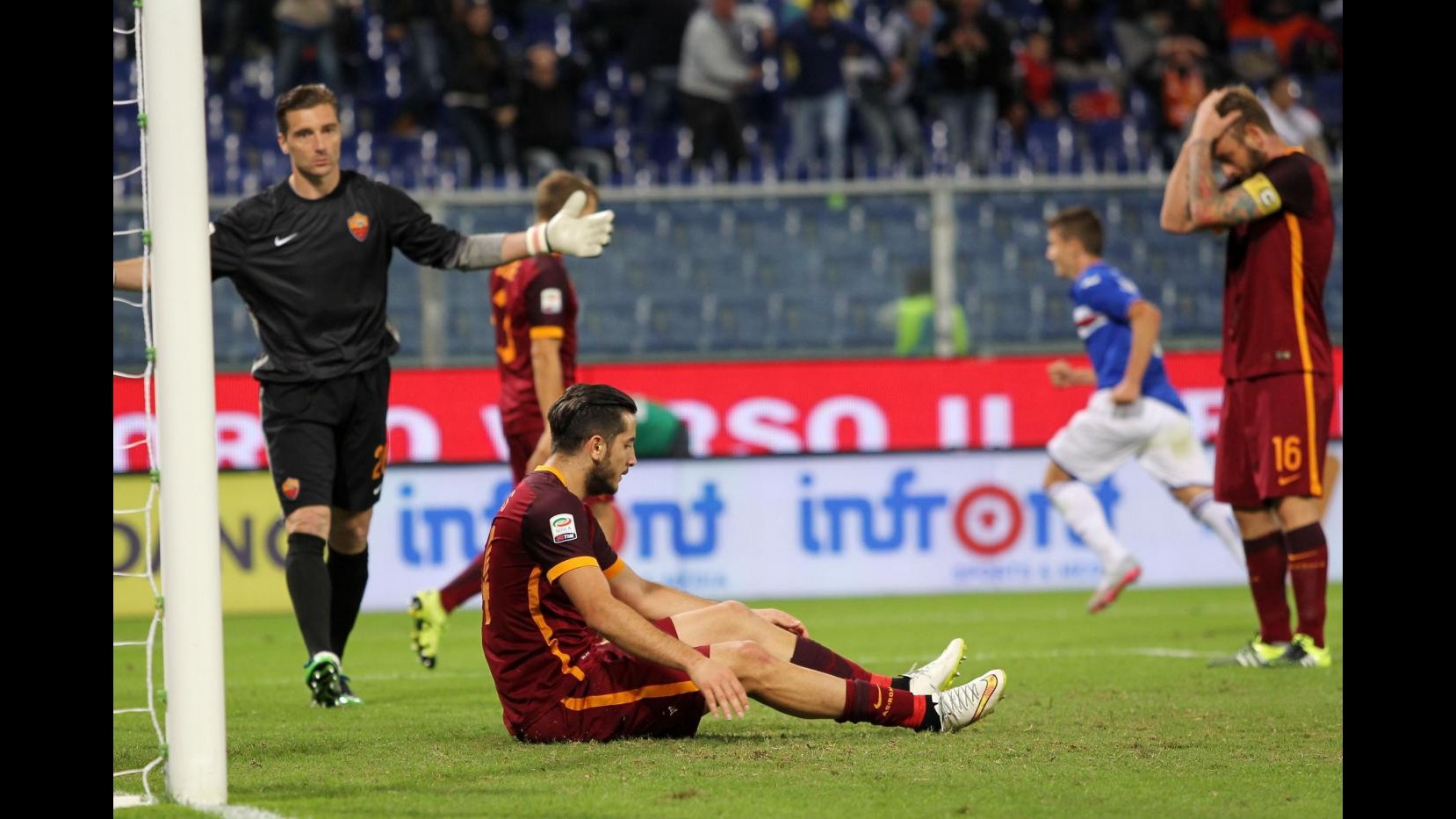 La Roma cade a Genova, autorete di Manolas premia Samp
