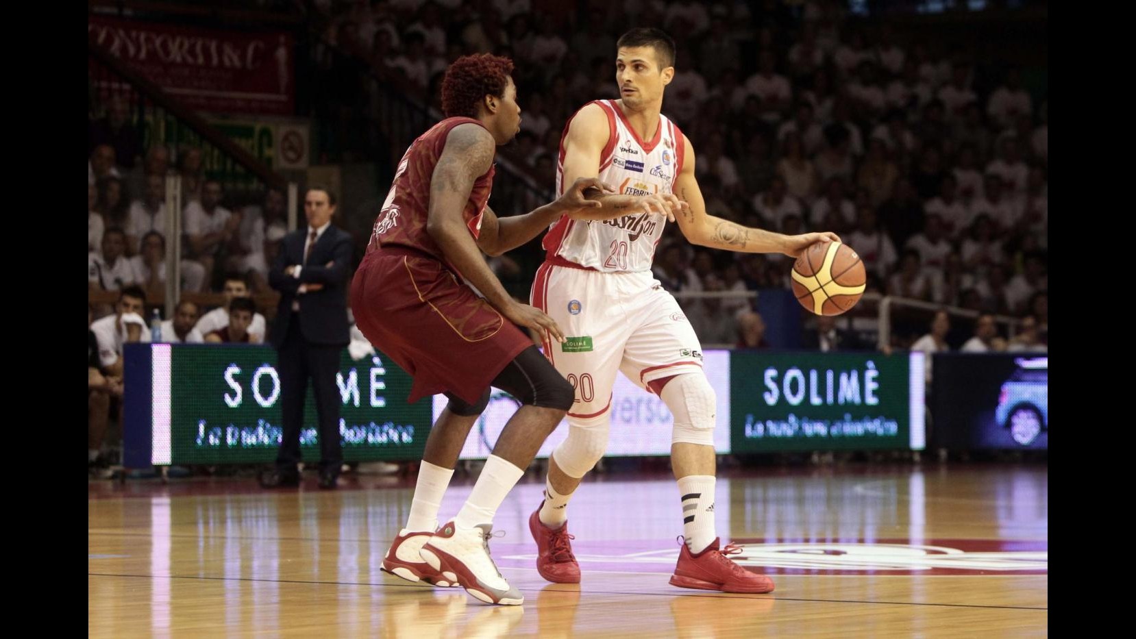 Basket, playoff Serie A: Reggio Emilia batte Venezia 82-78, si va a gara 7