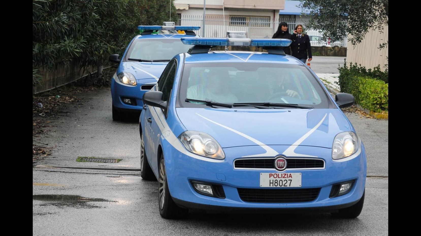 Bari, minaccia di morte e sequestra i genitori: arrestato 19enne