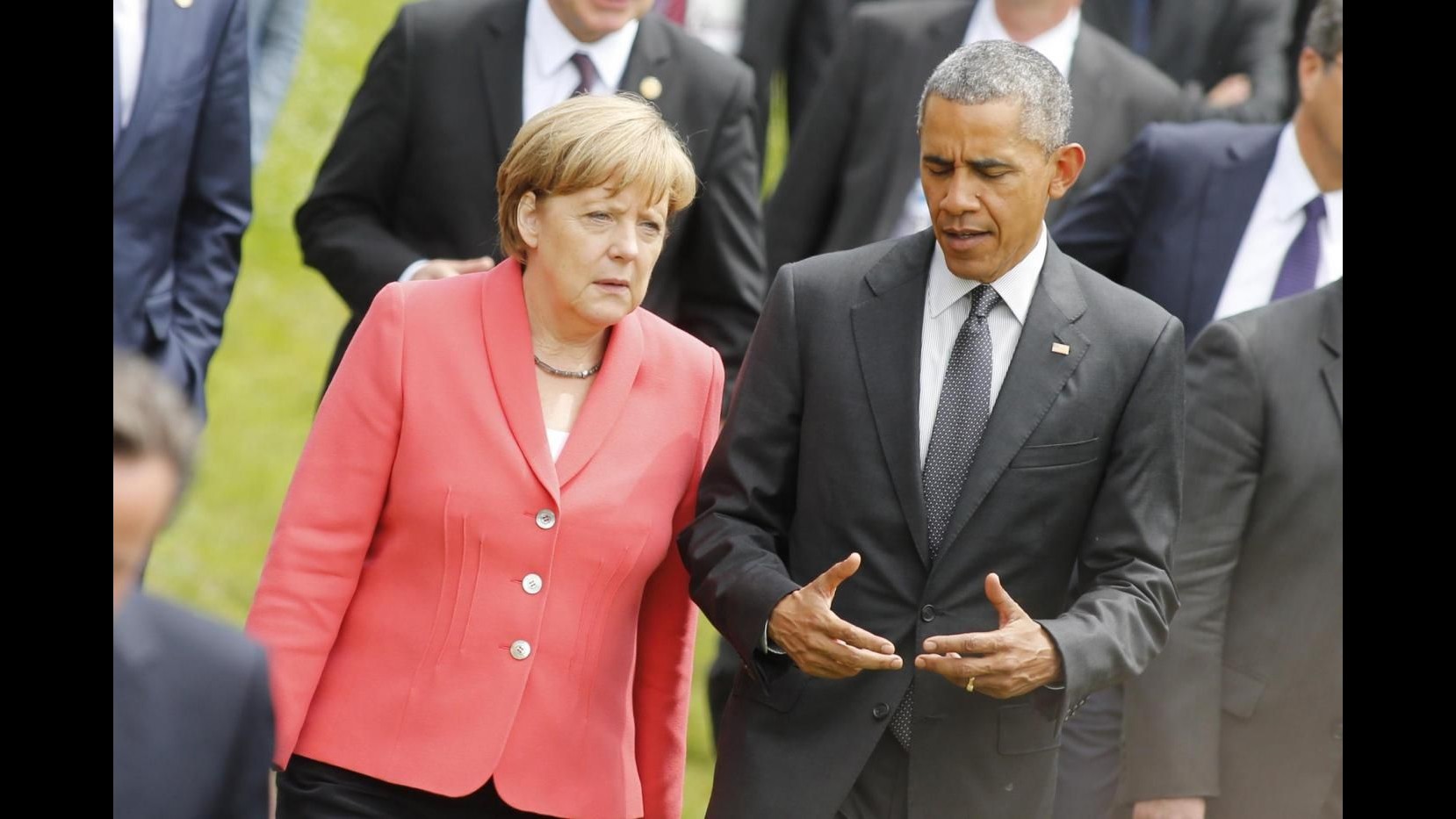 Migranti, Obama chiama Merkel: Urge soluzione europea di distribuzione