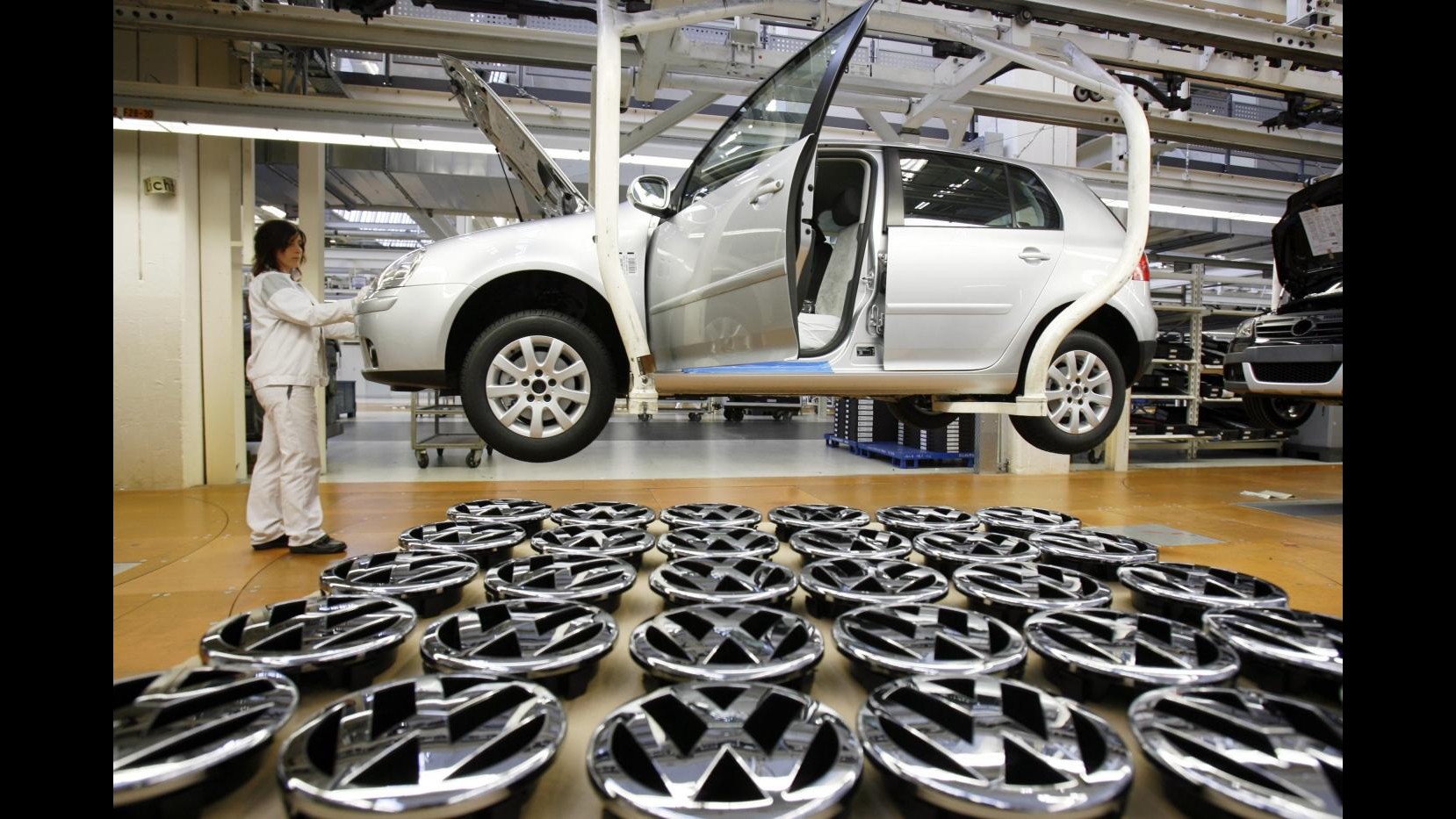 Volkswagen, Steinmeier: Evitare danni a tutto sistema export tedesco