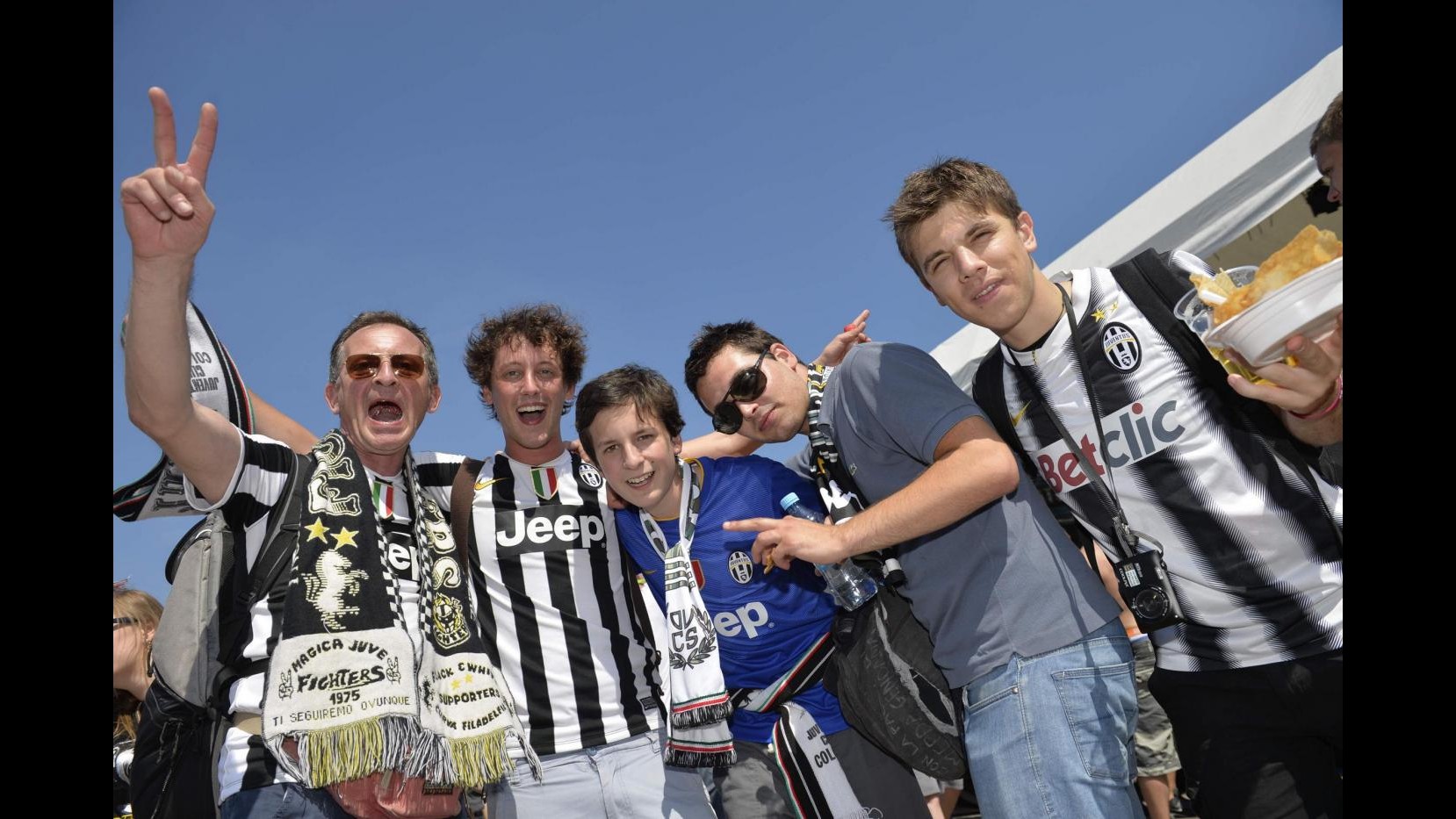 Champions, tifosi Juventus e Barcellona invadono Berlino. Bianconeri credono all’impresa
