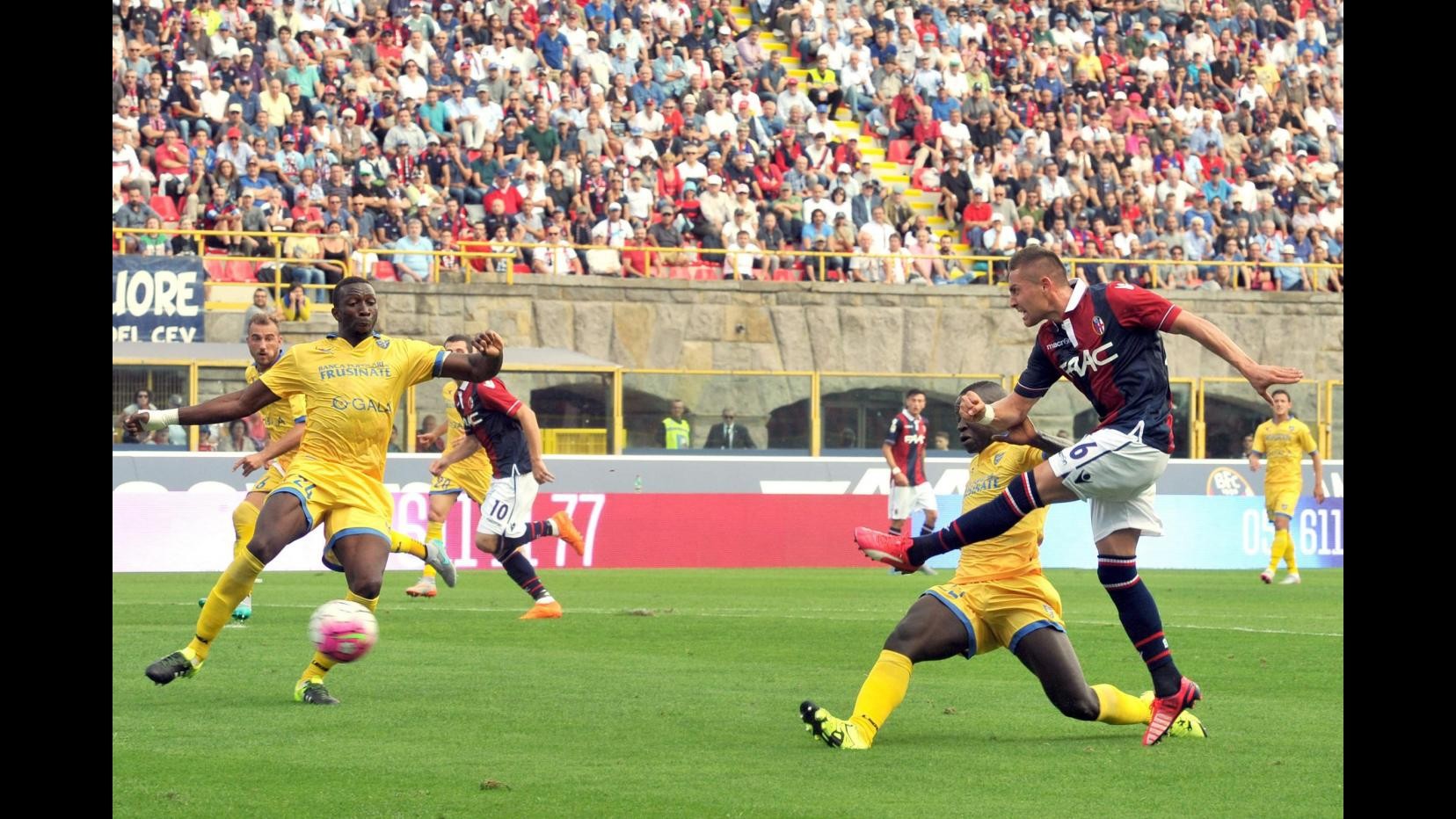 Serie A, prima vittoria per Bologna: 1-0 al Frosinone con Mounier